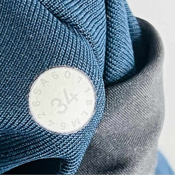 Lululemon Navy ABC Classic-Fit 5 Pocket Chino Pants 34W - Picture 6 of 10